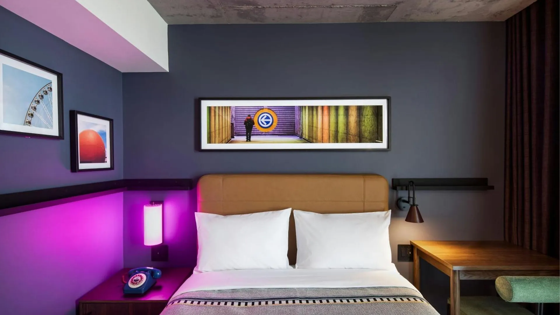 Moxy Montreal Downtown Hotel Canada