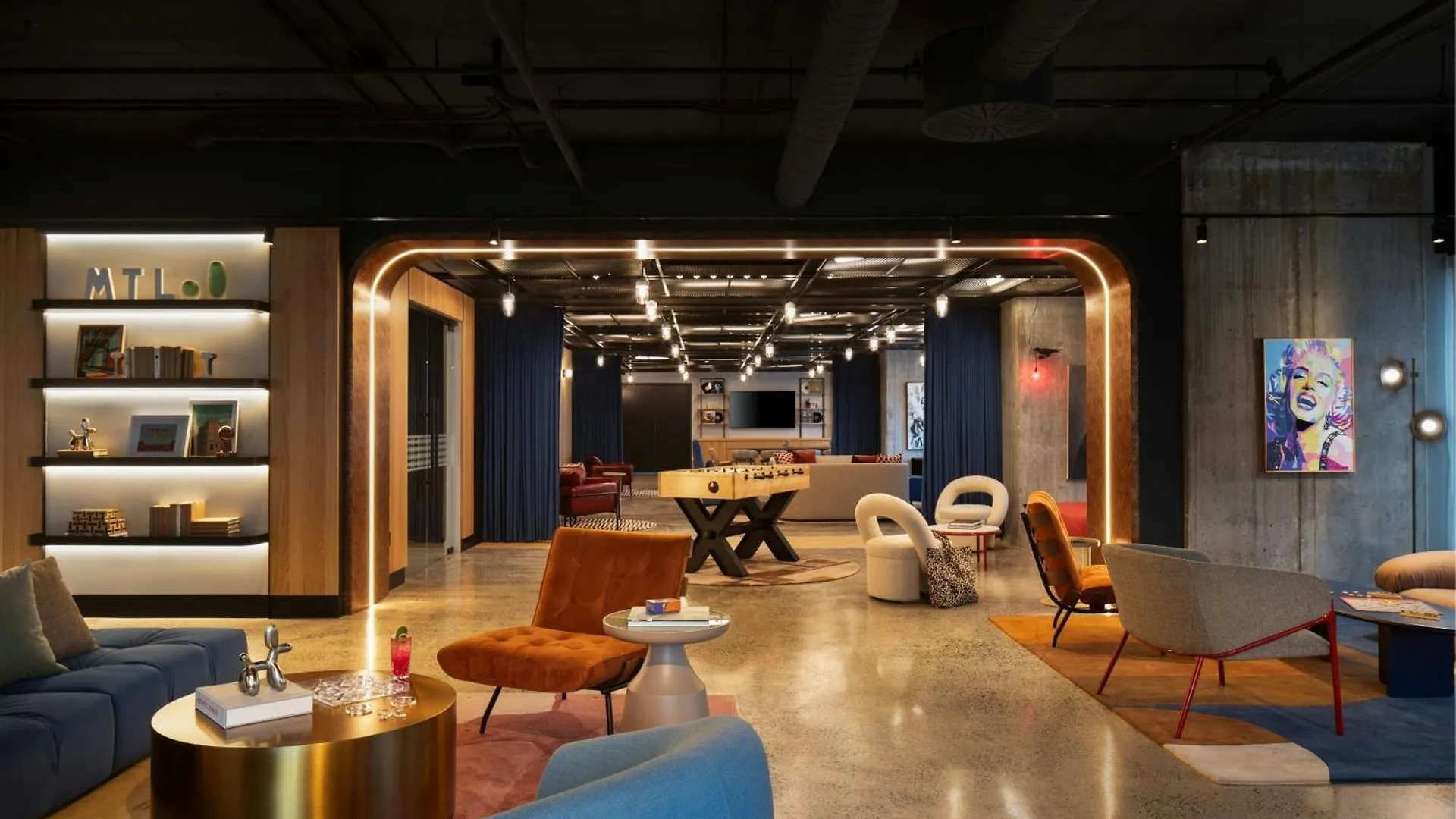 Hotel Moxy Montreal Downtown Canada